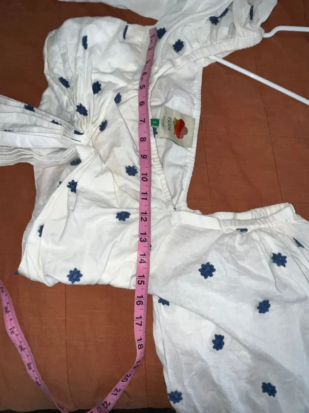 Farm Rio Anthropologie Bow front crop top white blue flower L summer beach
